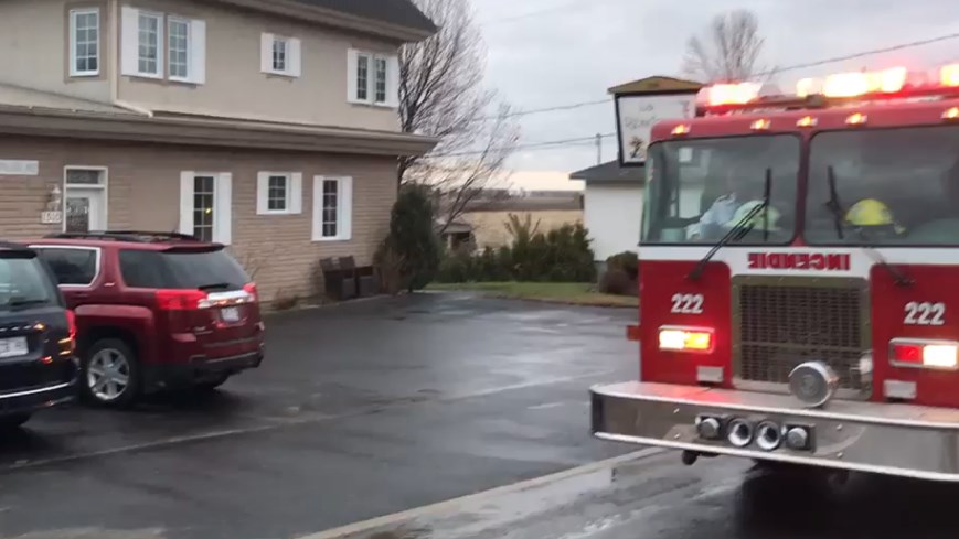 Sirènes et gyrophares activés devant deux résidences de personnes âgées à Saint-Télesphore