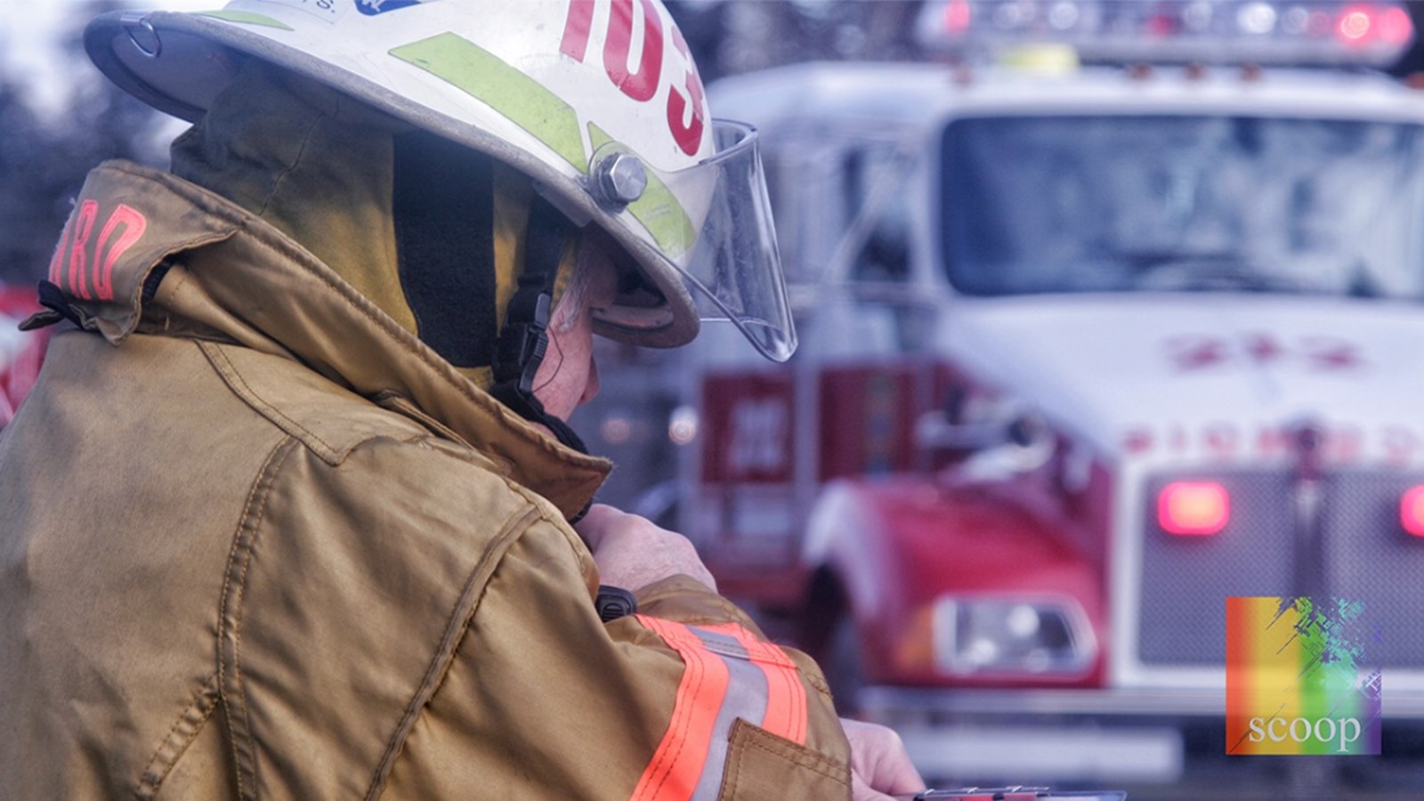 C'est l'un des pompiers de la brigade de Vaudreuil-Dorion qui a remarqué une anomalie dans un des bâtiments commerciaux de la re Saint-Charles.