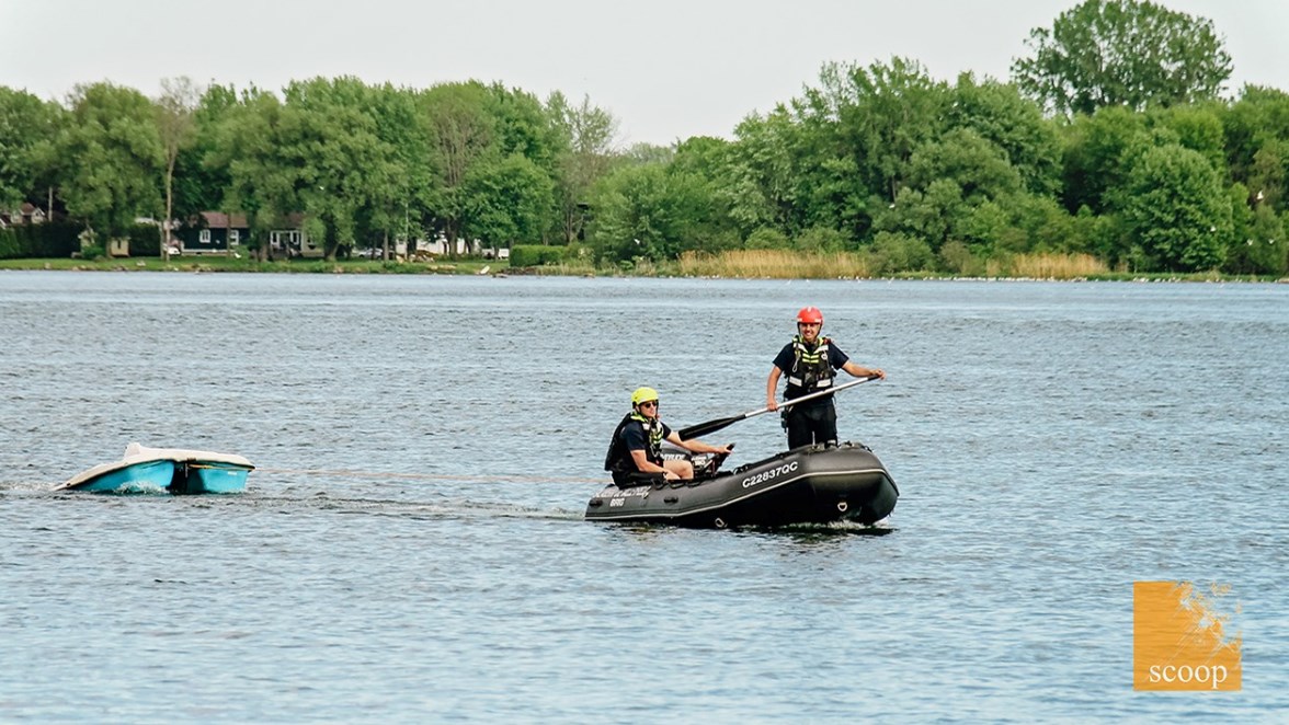 Opération nautique en cours près du pont Monseigneur-Langlois à Coteau-du-Lac