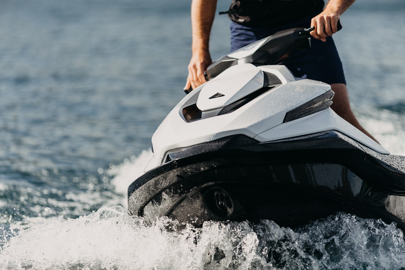 Motomarine et motoneige électrique disponibles en 2021 au Québec