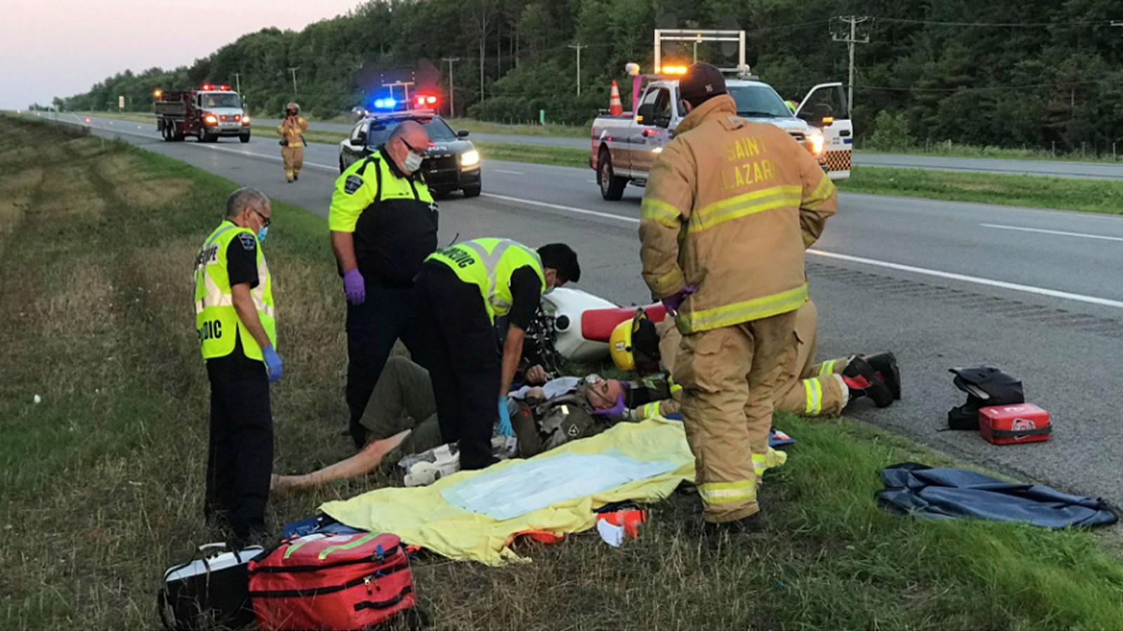 Un motocycliste blessé dans une embardée sur l'autoroute 40