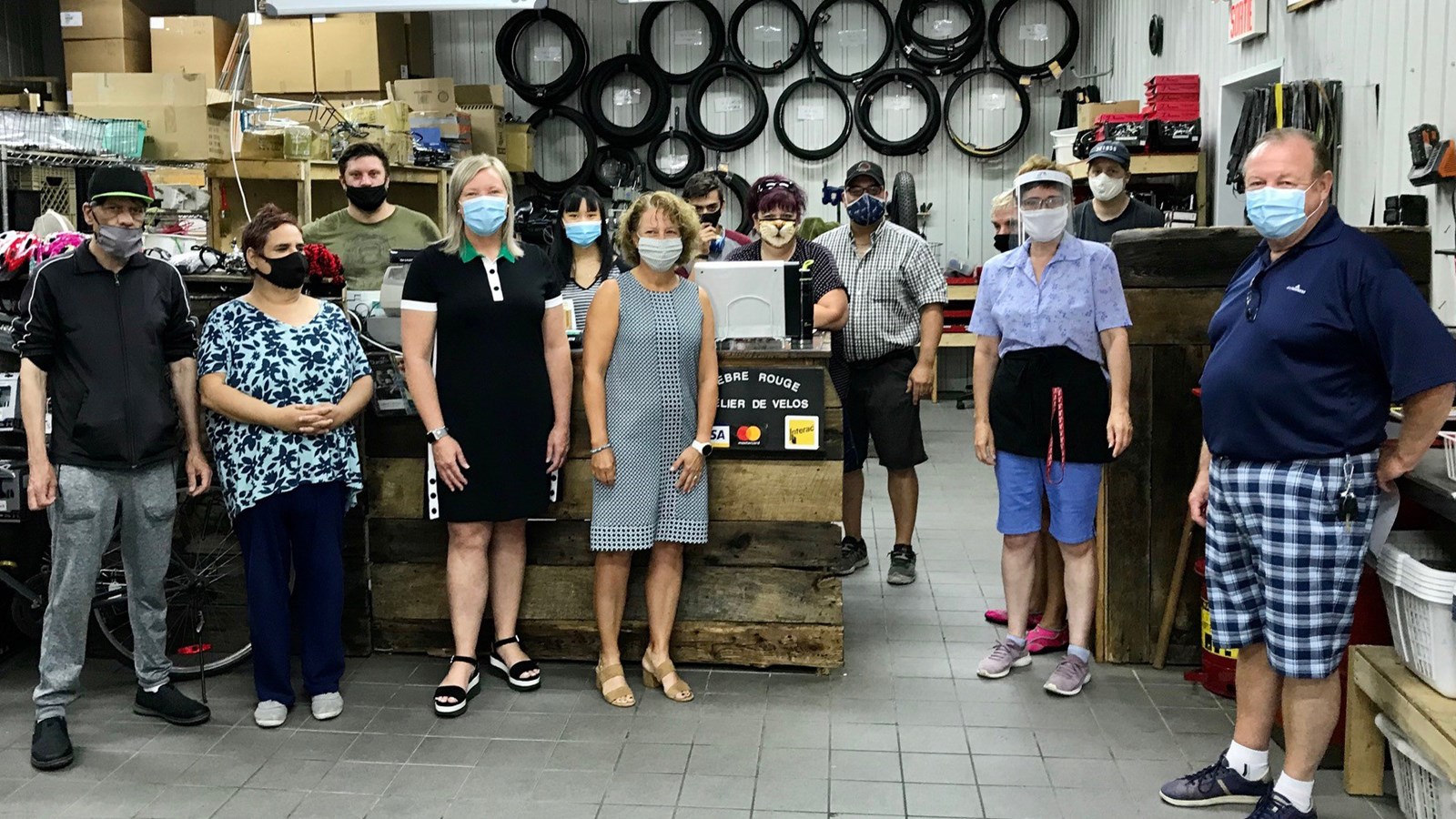 Ainsi, du 24 août au 12 septembre, les familles pourront se rendre directement à la boutique du Zèbre Rouge situé au 115, chemin De Lotbinière à Vaudreuil-Dorion et les enfants pourront choisir leurs vélos parmi de nombreux vélos disponibles.