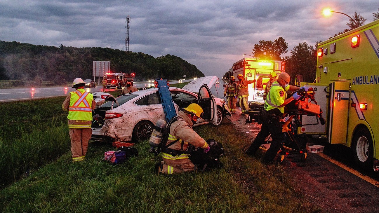 L’accumulation d’eau fait deux blessés sur l’autoroute 40, à Rigaud