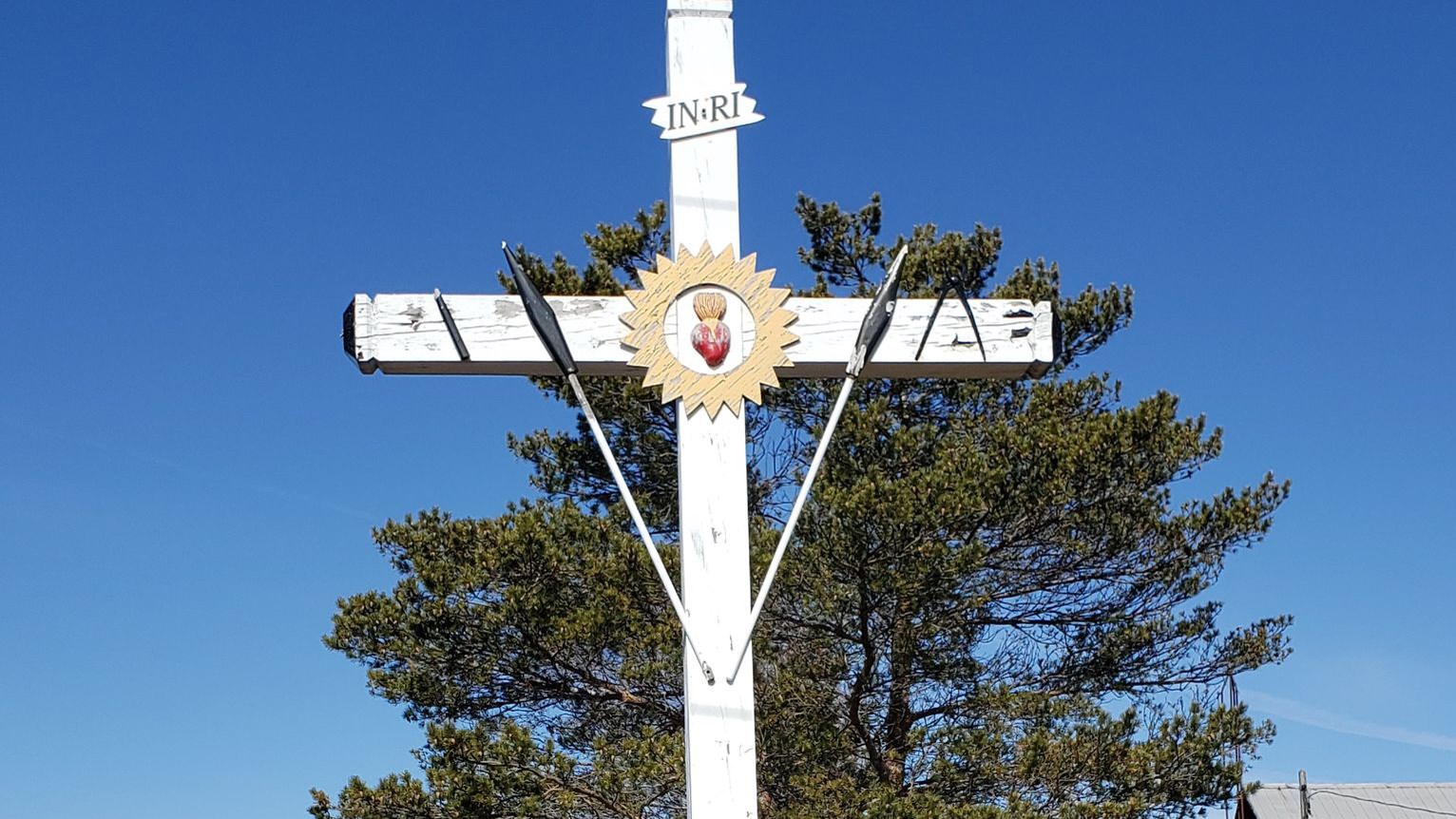 La croix de chemin située au 2305 route 325 nord à St-Télesphore avant restauration
