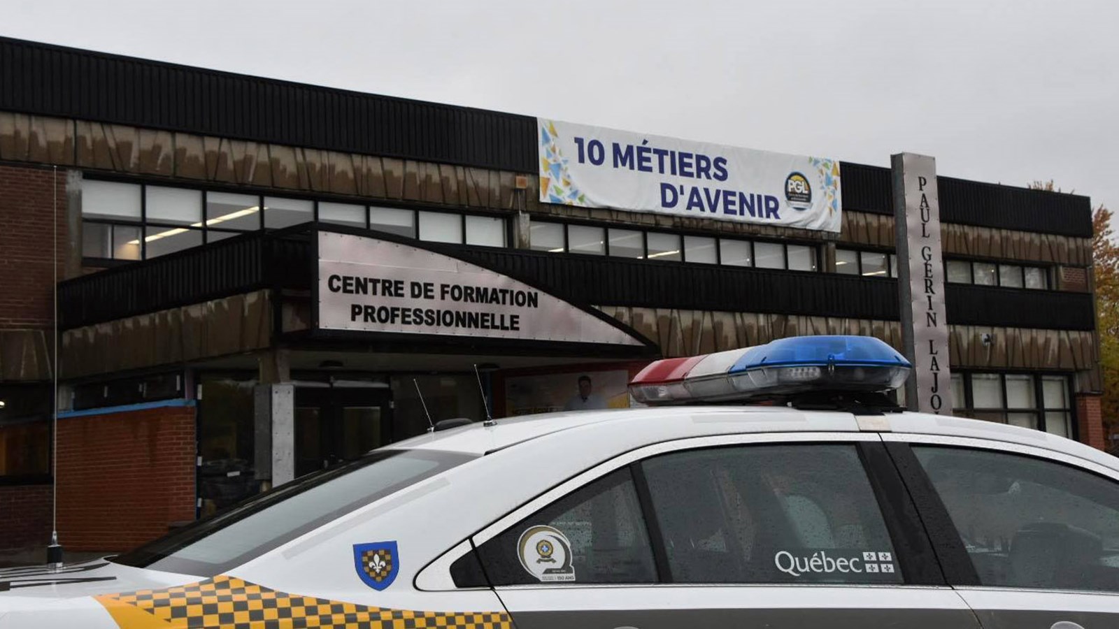 Intervention de la SQ en cours au Centre de formation professionnelle Paul-Gérin-Lajoie