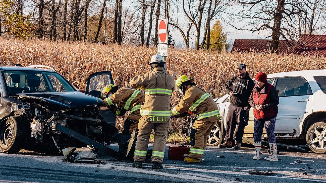 Collision impliquant trois véhicules cet après-midi à Saint-Clet