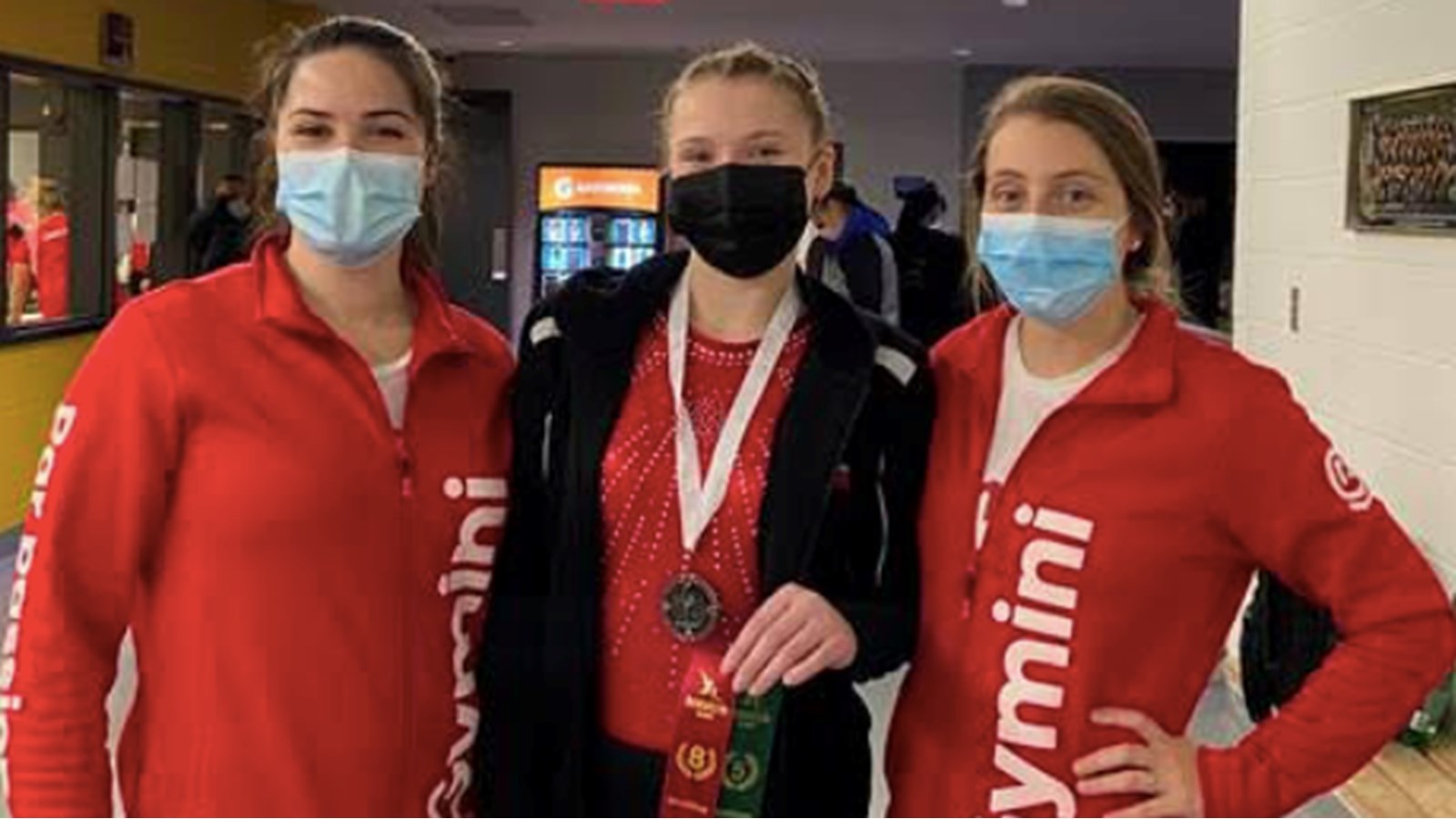 Valérie L’Écuyer (entraineuse), Emmie Charron et Jade Pinsonneault (entraineuse)