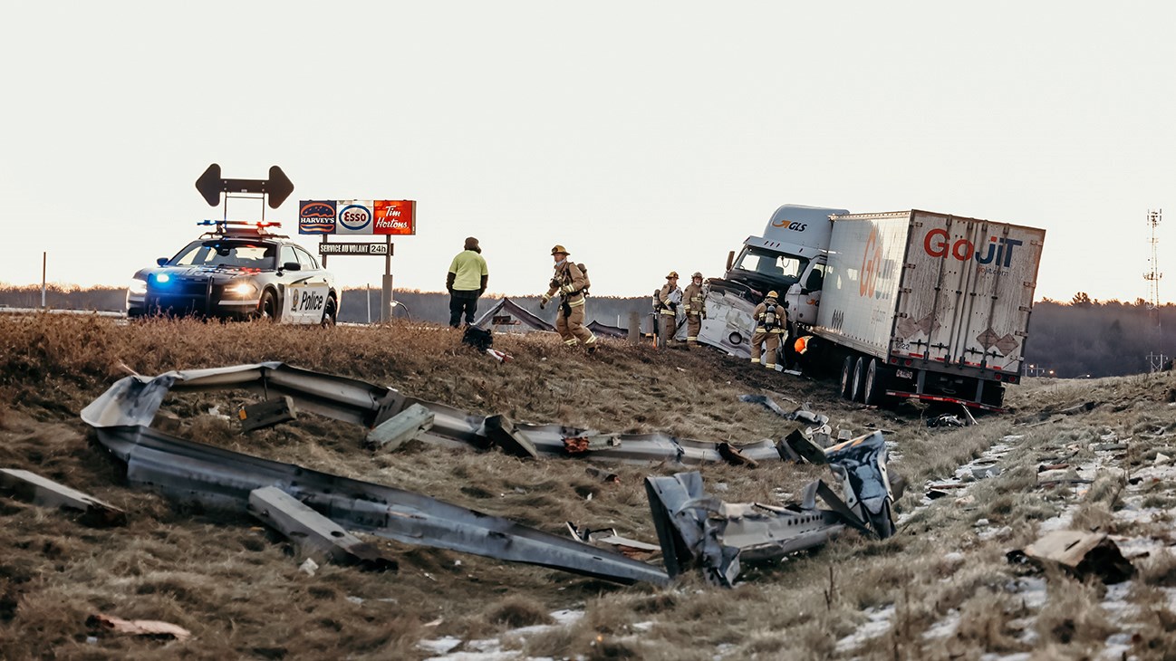 Une semi-remorque perd le contrôle sur l’autoroute 40 ce matin