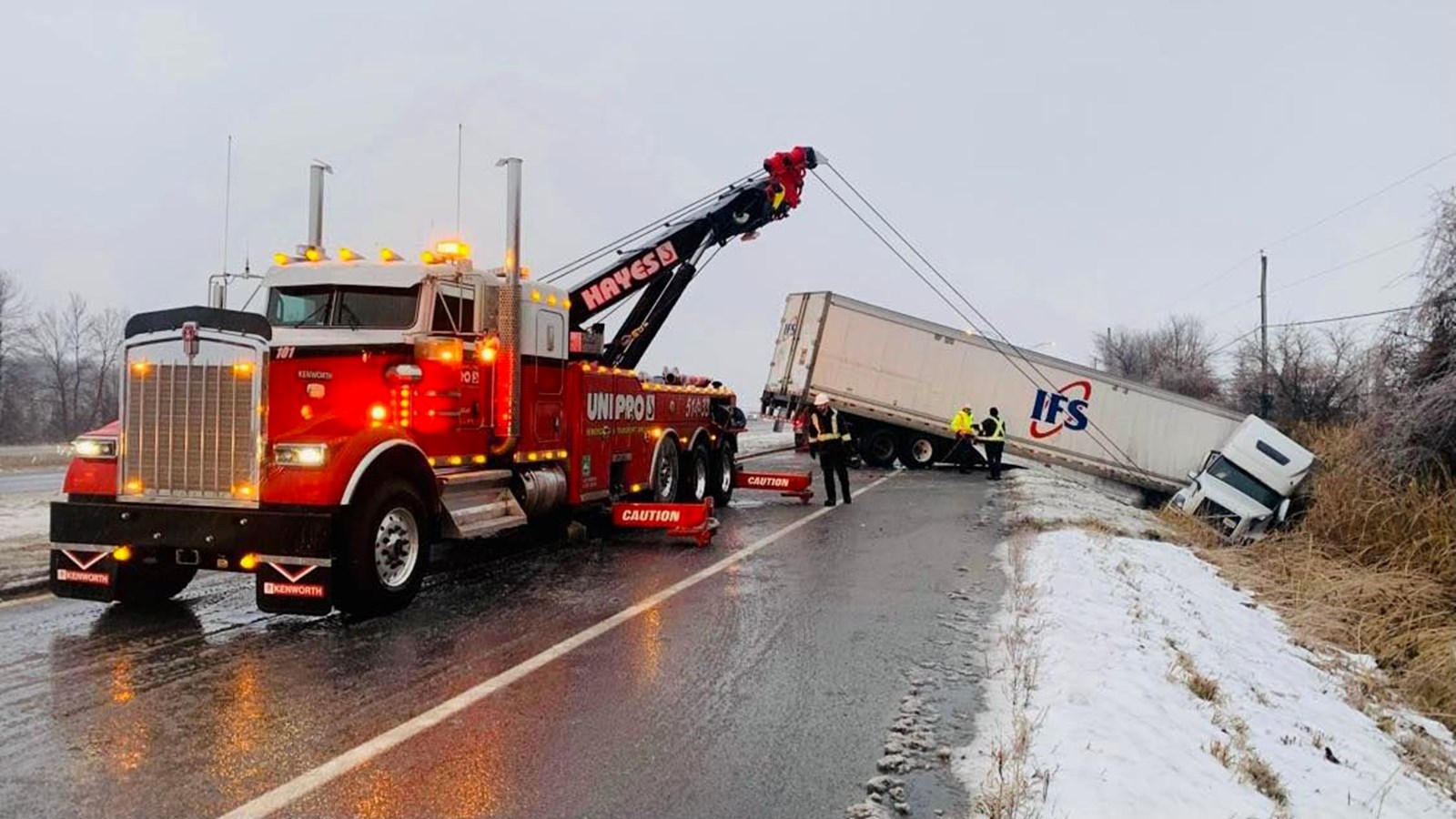 Mise en portefeuille d’un poids lourd sur l’autoroute 20 ce matin