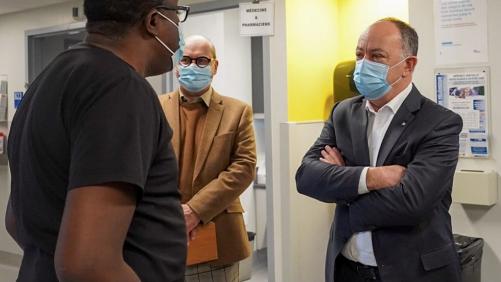 Le ministre de la Santé visite l'Hôpital du Suroît