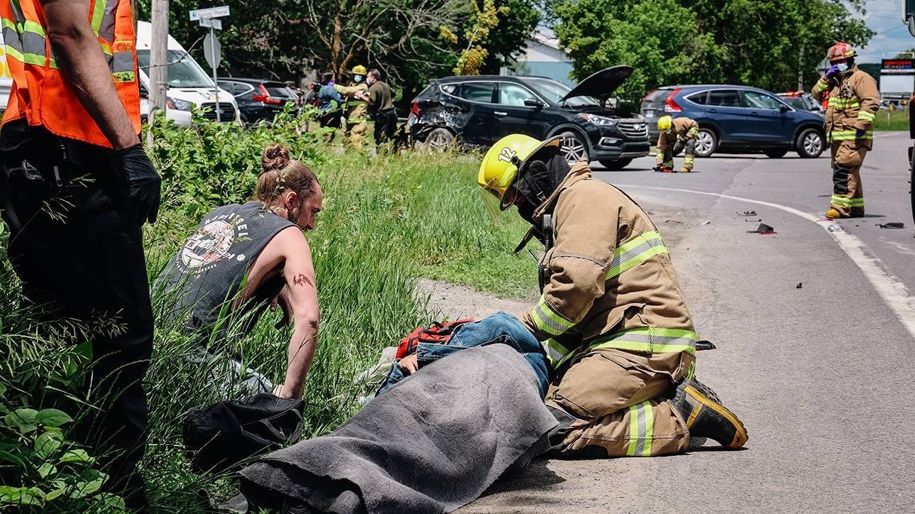 Collision entre une moto et un VUS à Saint-Clet