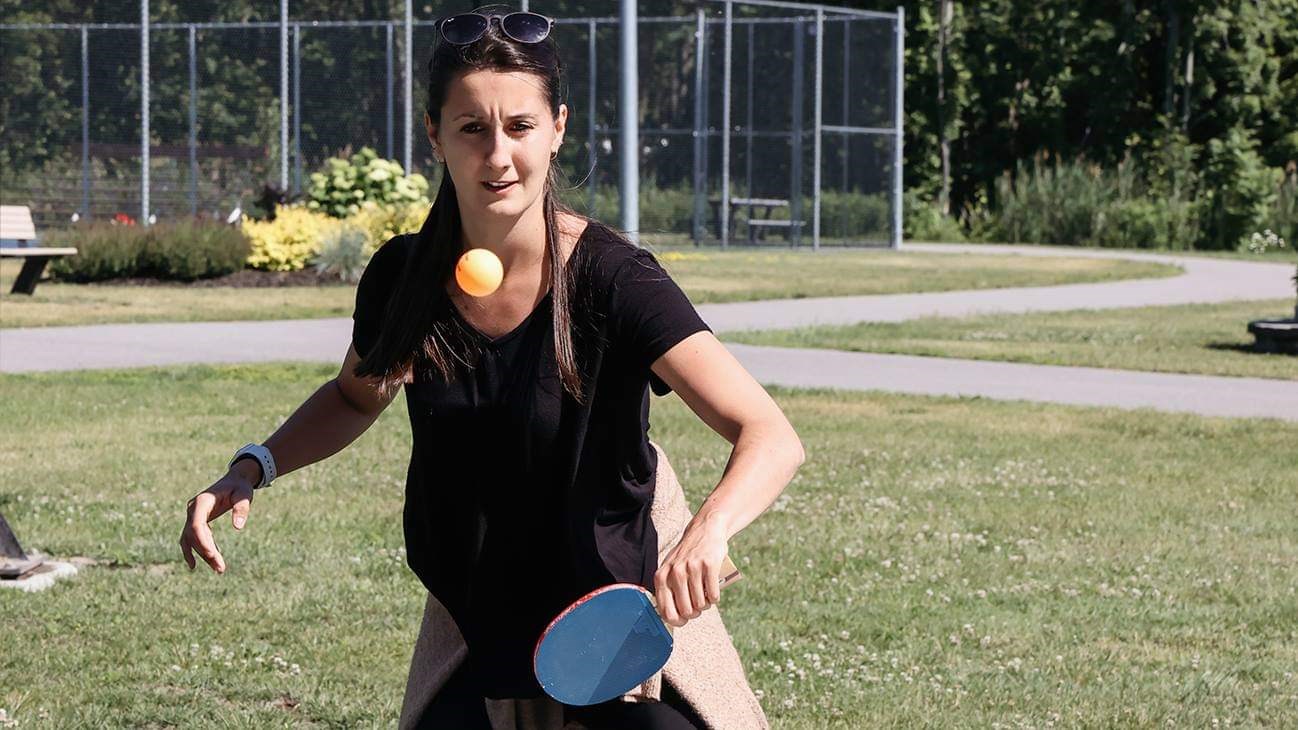 Saint-Zotique présente son premier tournoi de tennis de table extérieur