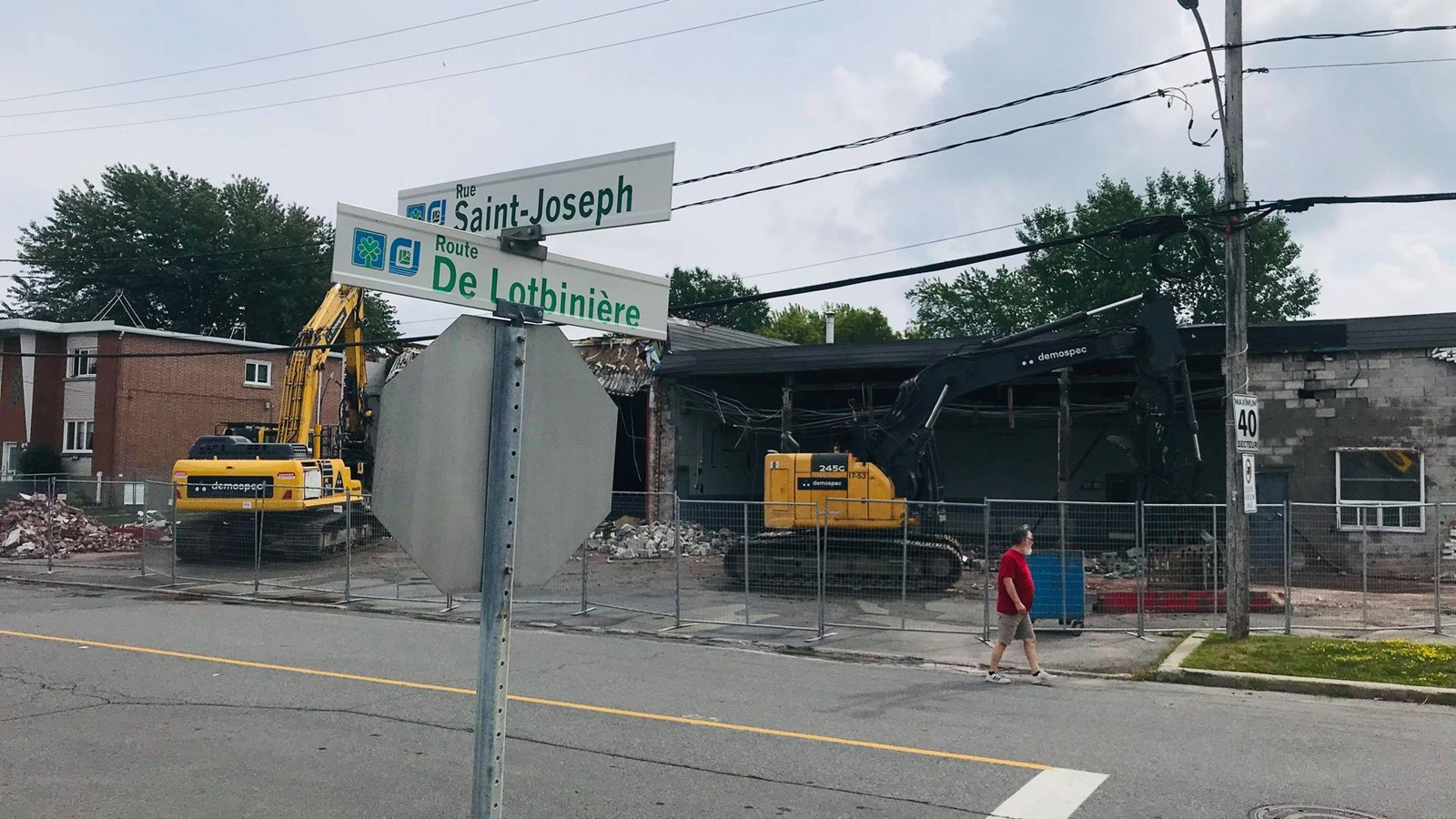 Démolition de l'ancienne caserne incendie de Vaudreuil-Dorion