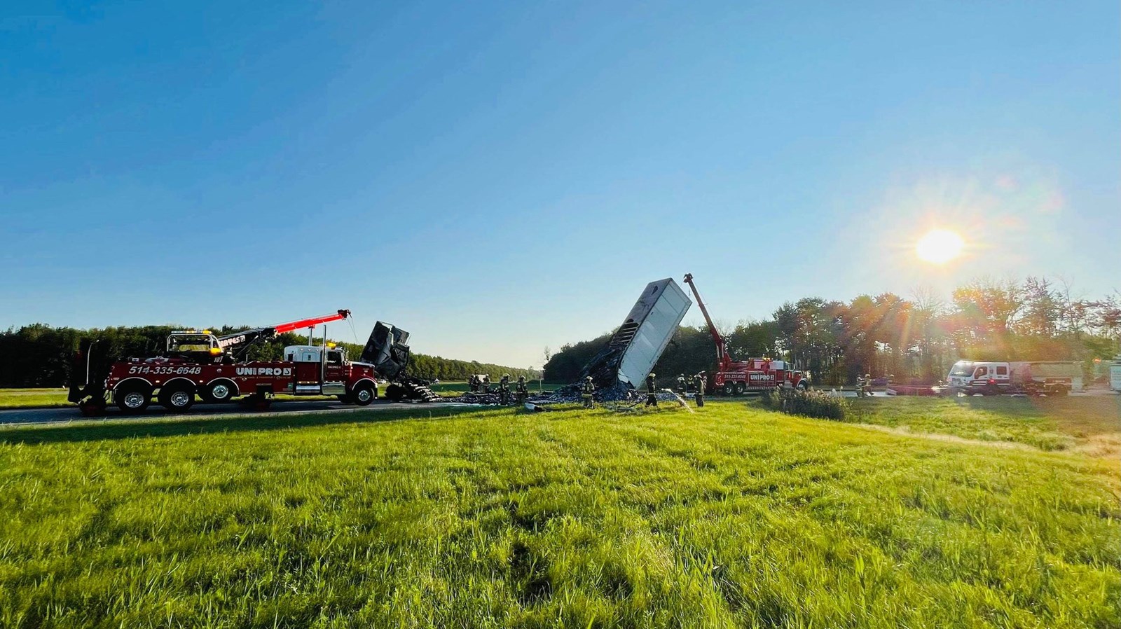 Feu de remorque sur l’autoroute 20