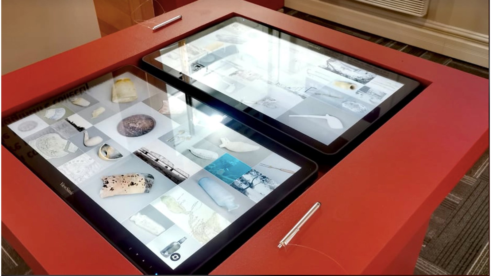Des artefacts repêchés dans les eaux de la région exposés à Les Coteaux 