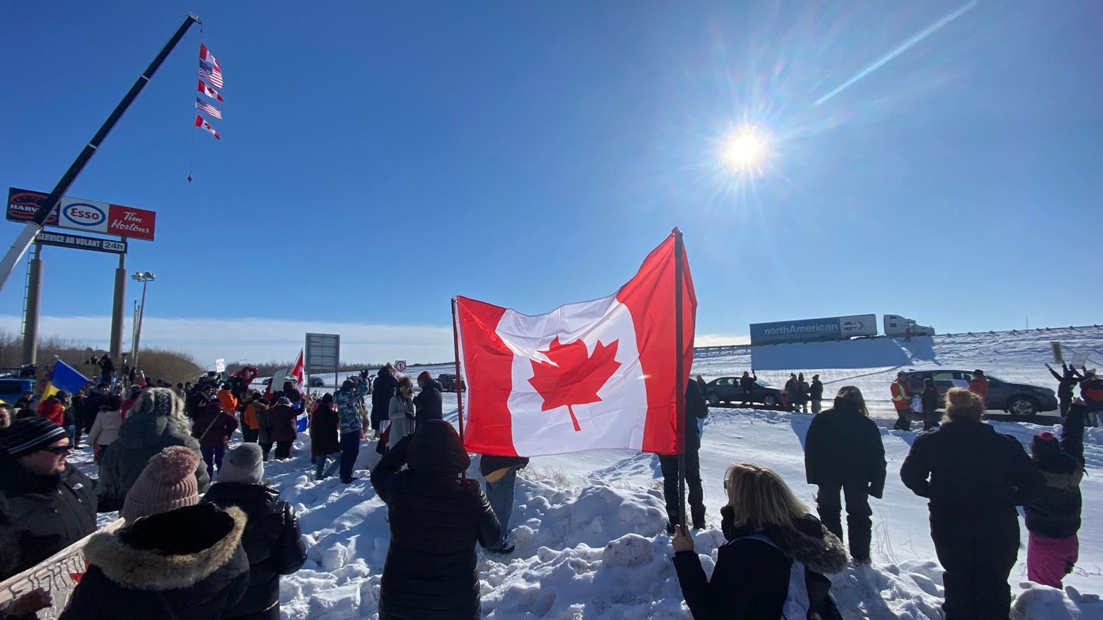 Convoi pour la liberté: la sortie 17 à Rigaud est fermée