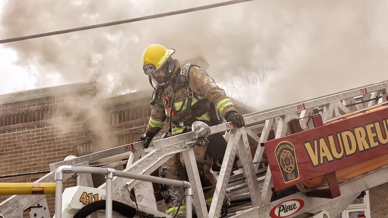 Incendie à Vaudreuil-Dorion: l’agence de Nicole & Cie voyage devra se reloger