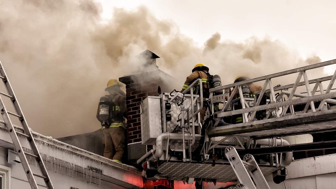 Incendie à Vaudreuil-Dorion: l’agence de Nicole & Cie voyage devra se reloger