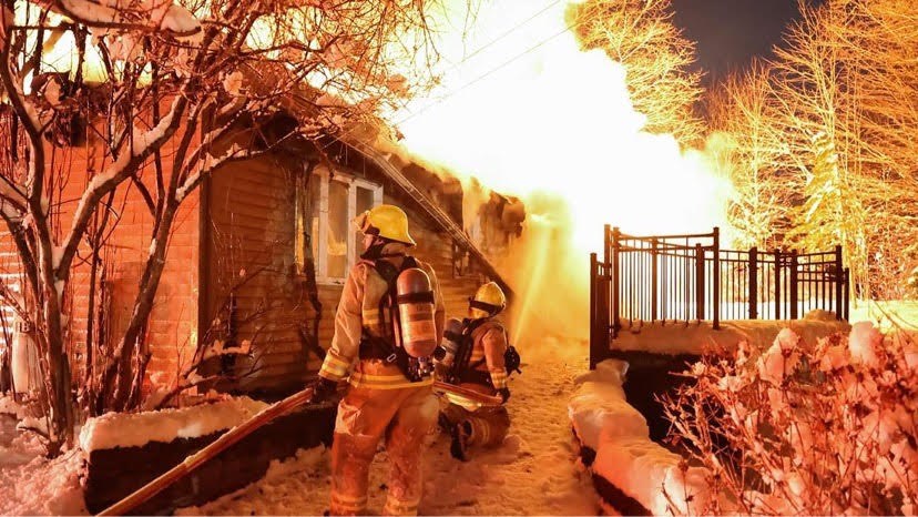 Le feu ravage une résidence unifamiliale à Rigaud