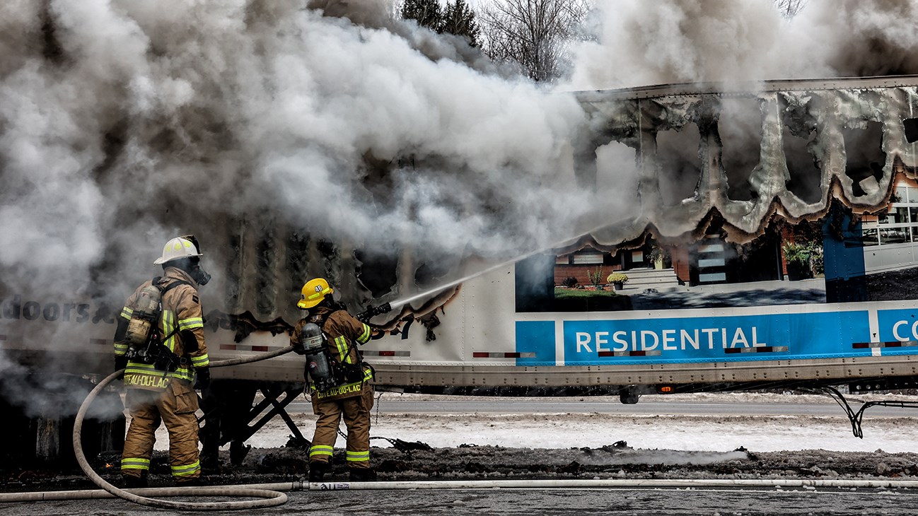 Accident impliquant deux semi-remorques à Coteau-du-Lac