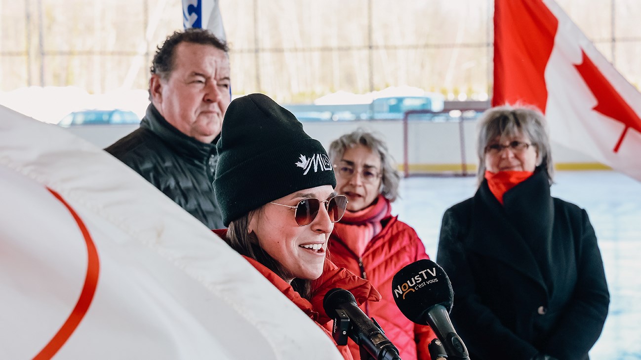 Mélodie Daoust lors de son discours