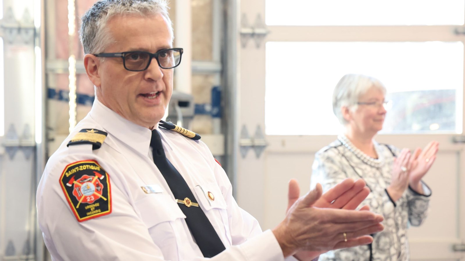 Sauvetage d'un chien à Saint-Zotique: les pompiers récompensés