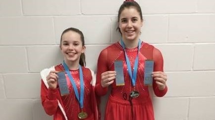 Emma Trudeau (à gauche) et Coralie Deguire (à droite)