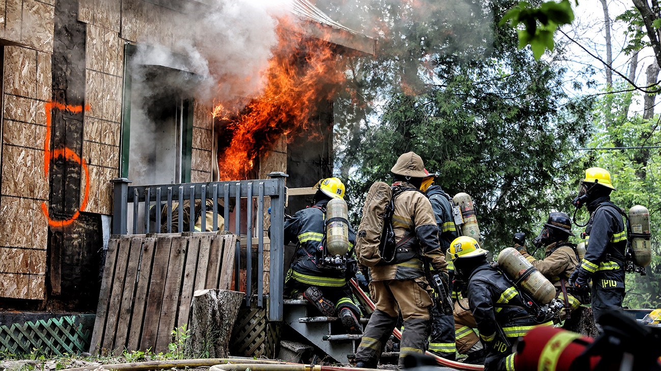 Un feu pour apprendre à mieux combattre le feu. 