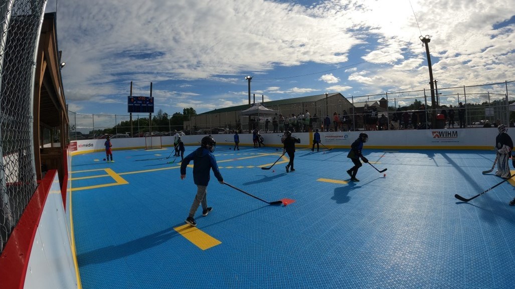 Saint-Lazare accueillait la Coupe du Suroît de Dek Hockey 