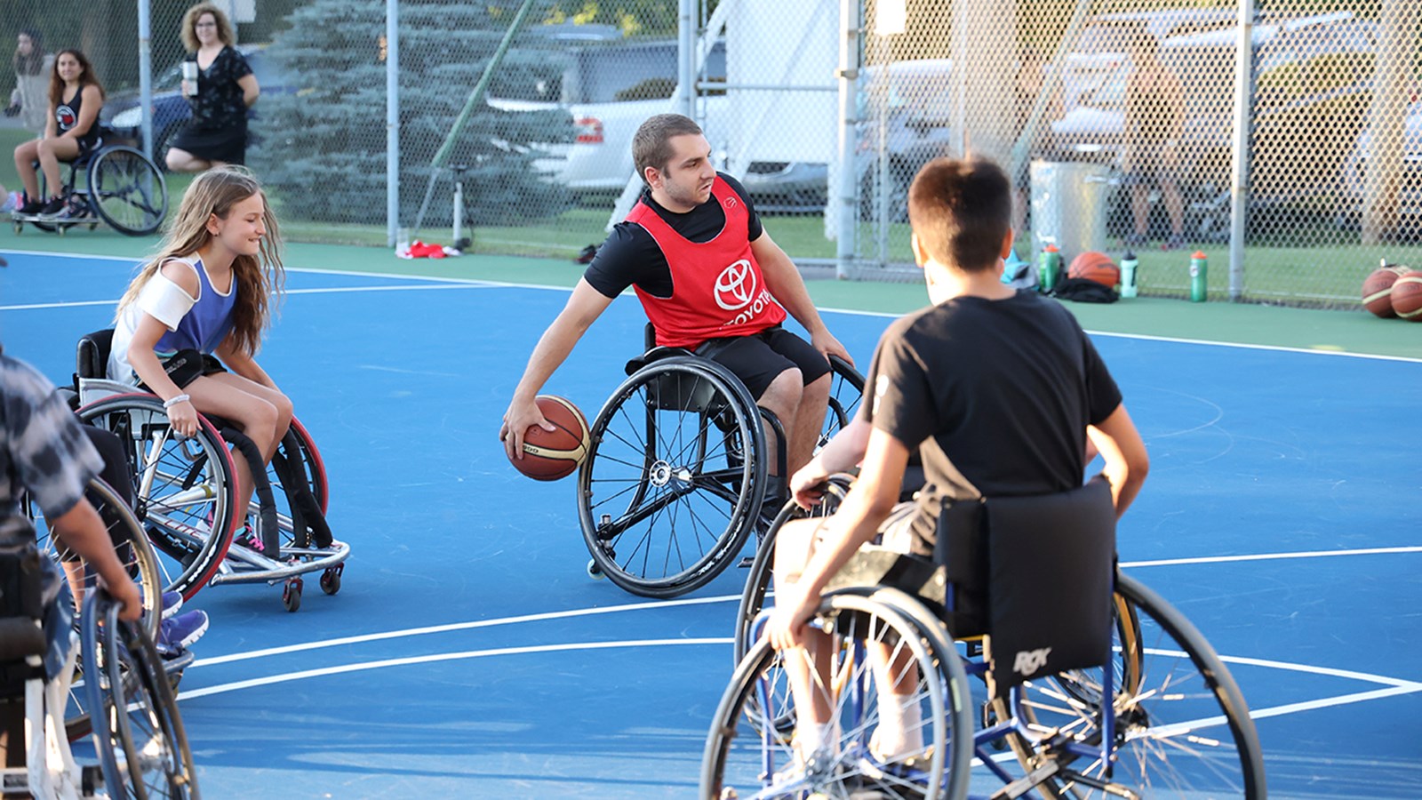 Du basketball sur roues cet été à Saint-Clet