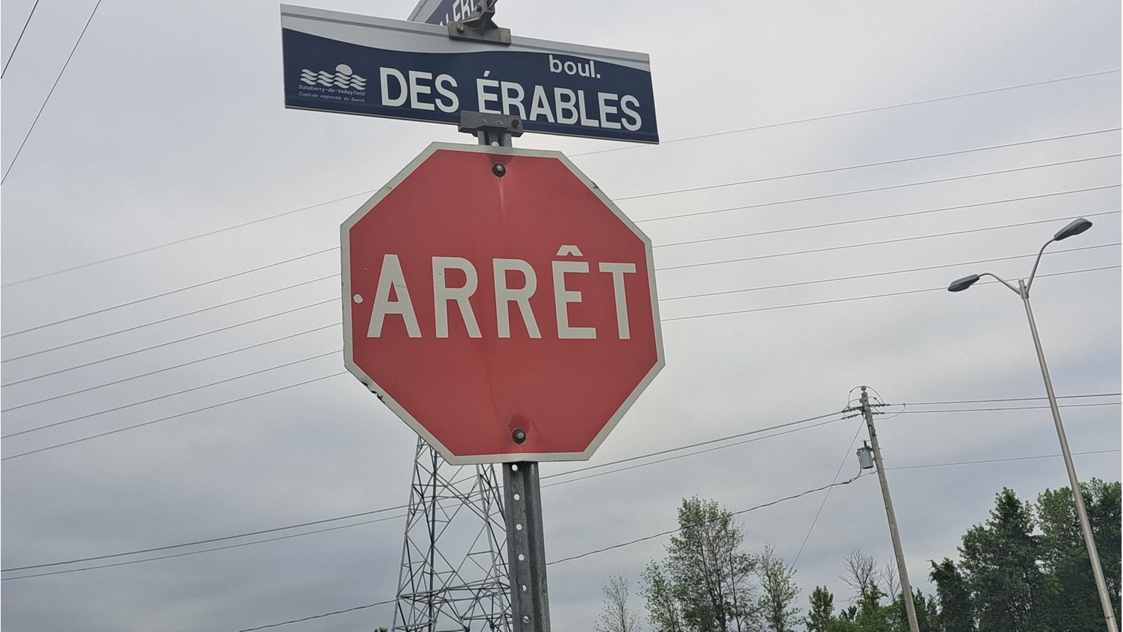 Les pompiers de Vaudreuil-Dorion assistent leurs collègues de Salaberry-de-Valleyfield 