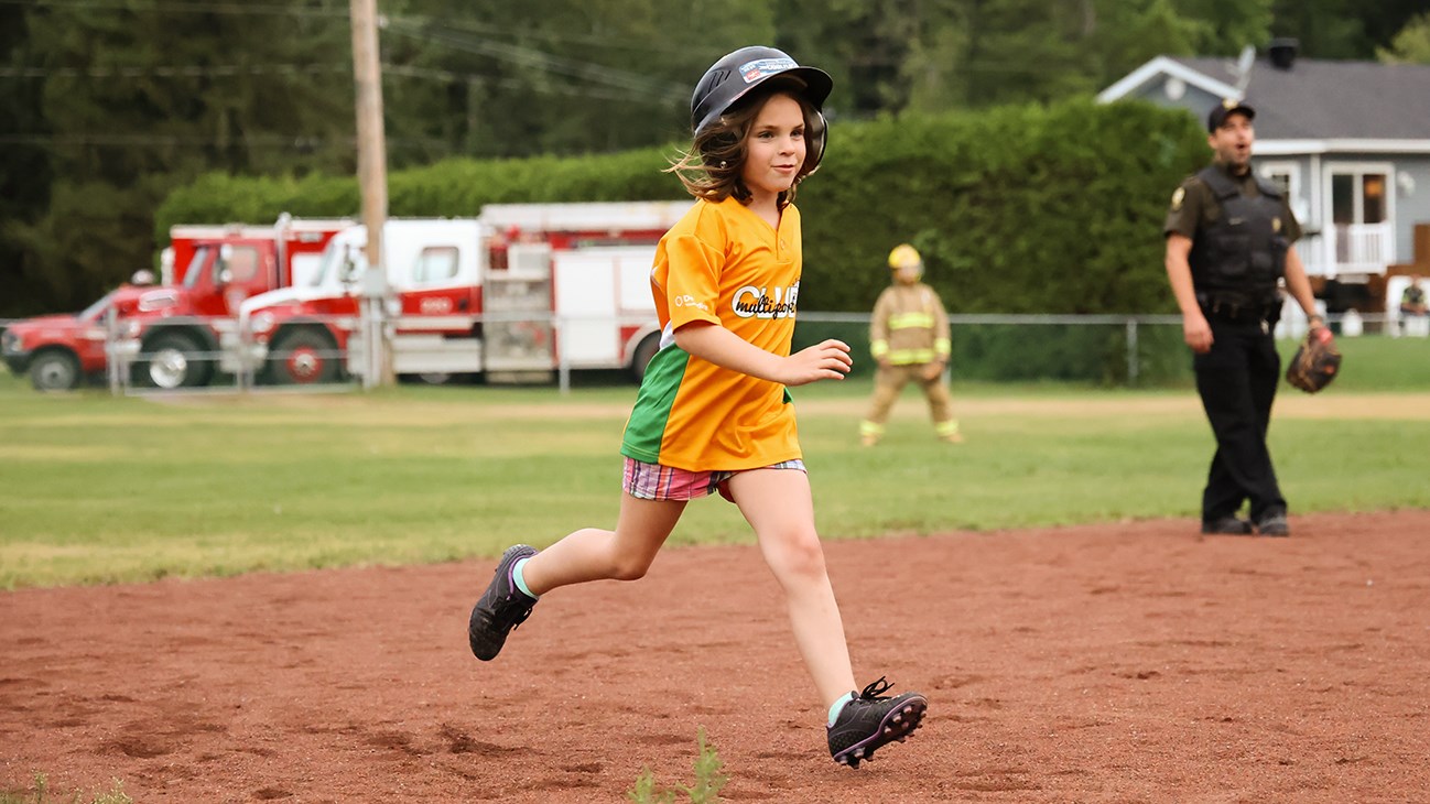 Un match de baseball à bâtons rompus à Sainte-Justine-de-Newton