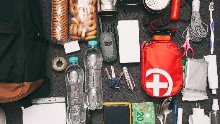 La trousse 72 h : assurer son autosuffisance en cas de pannes
