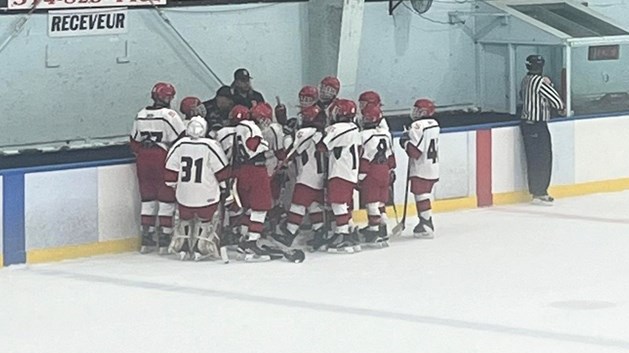 Les Pionniers M14 D4 s'inclinent devant la Cité-des-Jeunes