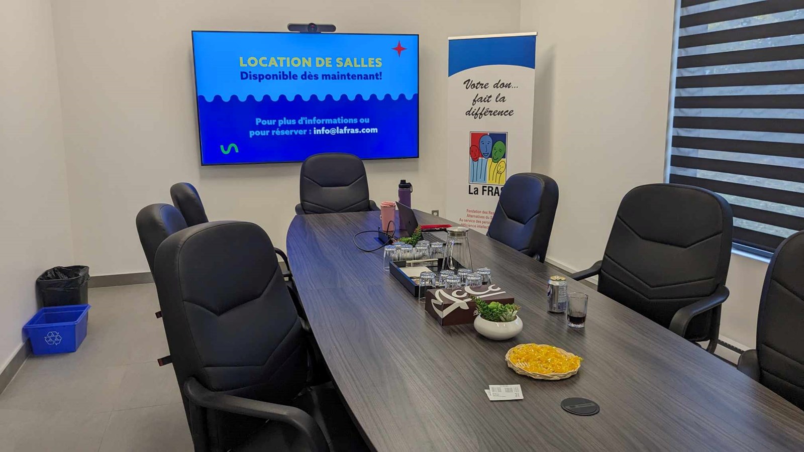 Le FRAS a également annoncé qu’elle dispose de deux salles disponibles à la location, soit une salle de conférence et une salle de banquet, idéales pour une variété d’événements