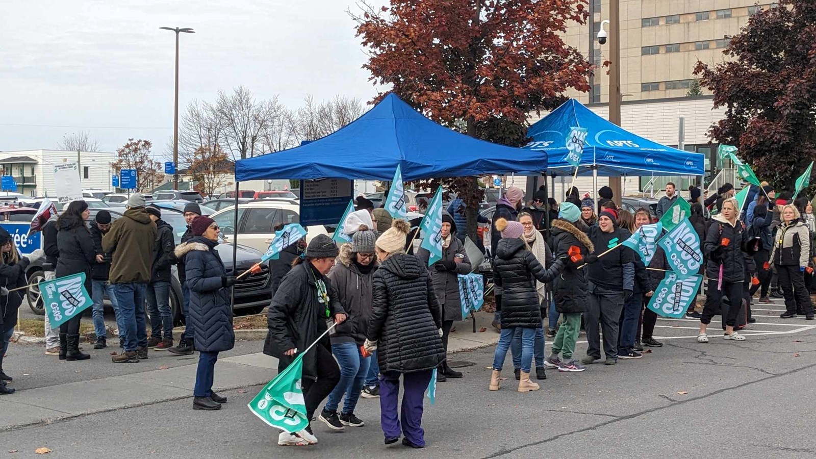 Des travailleurs du centre hospitalier du Suroît en grève jusqu'à 21h ce soir