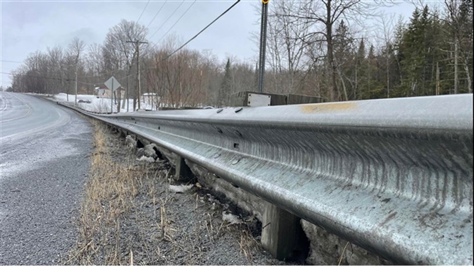 Le pont Monseigneur-Langlois fait l'objet d'une entrave en ce vendredi 24 novembre