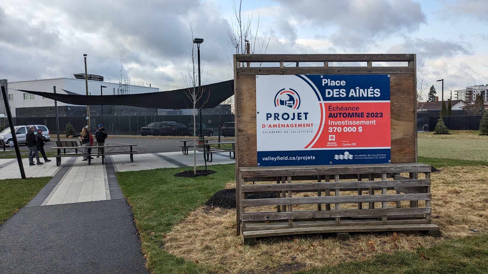 Salaberry-de-Valleyfield inaugure la Place des aînés 