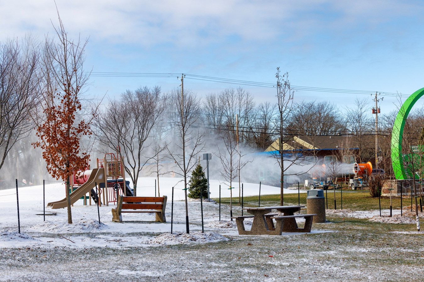 Début des travaux d'aménagement de la glissade hivernale à Vaudreuil-Dorion