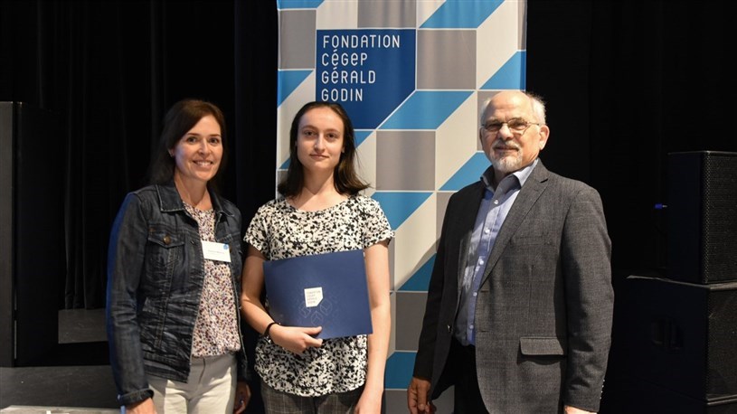 Le Cégep Gérald-Godin remet 27 bourses d'entrées à des diplômés du secondaire 