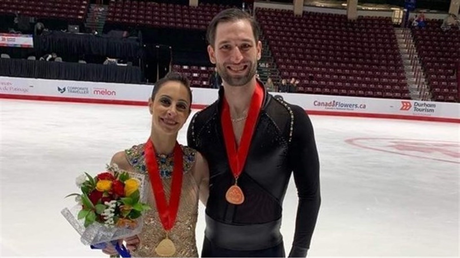 Deux patineurs d’ici remportent le bronze aux Championnats des quatre continents