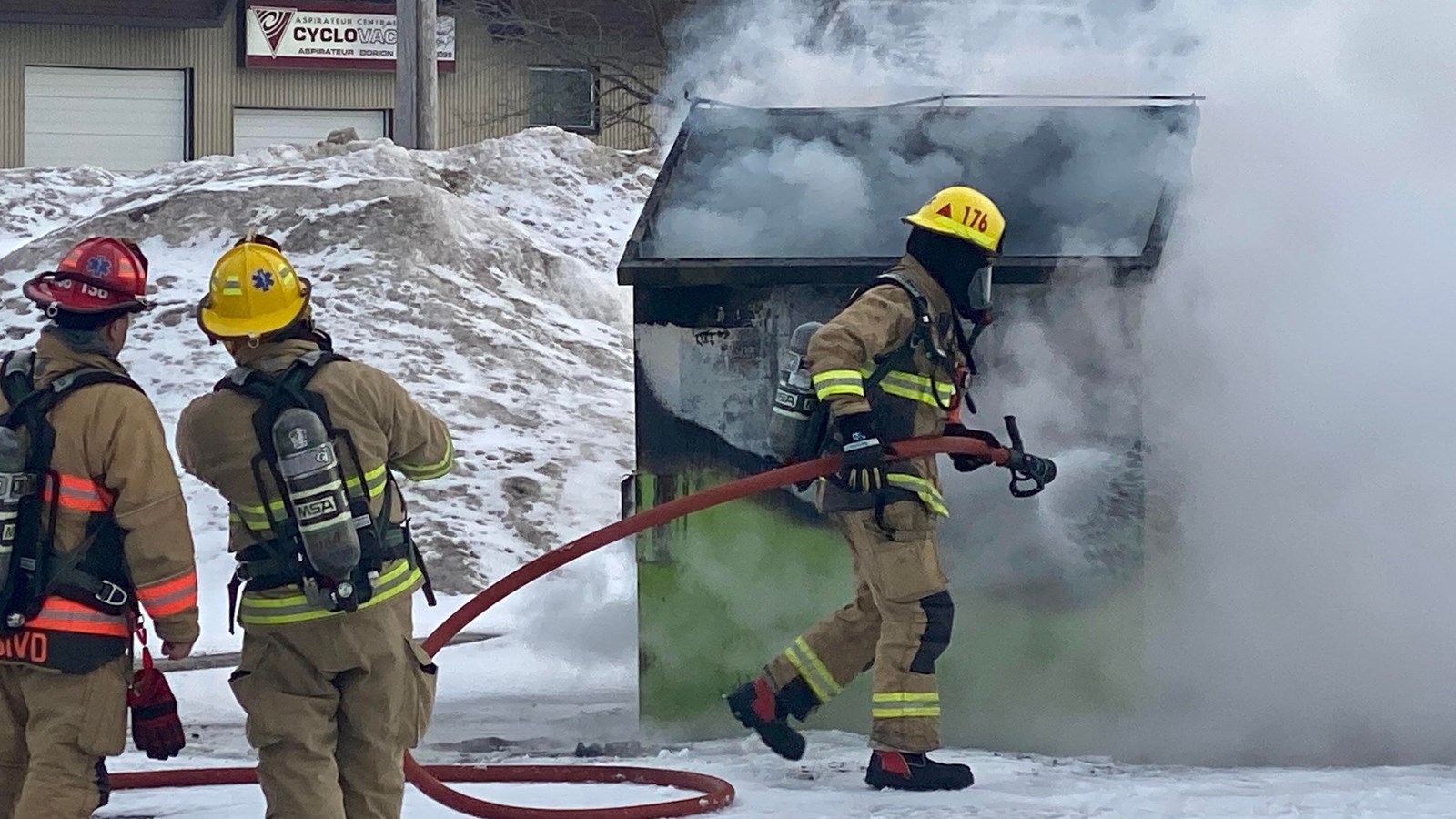 Beaucoup de fumée et peu de dommages à Vaudreuil-Dorion