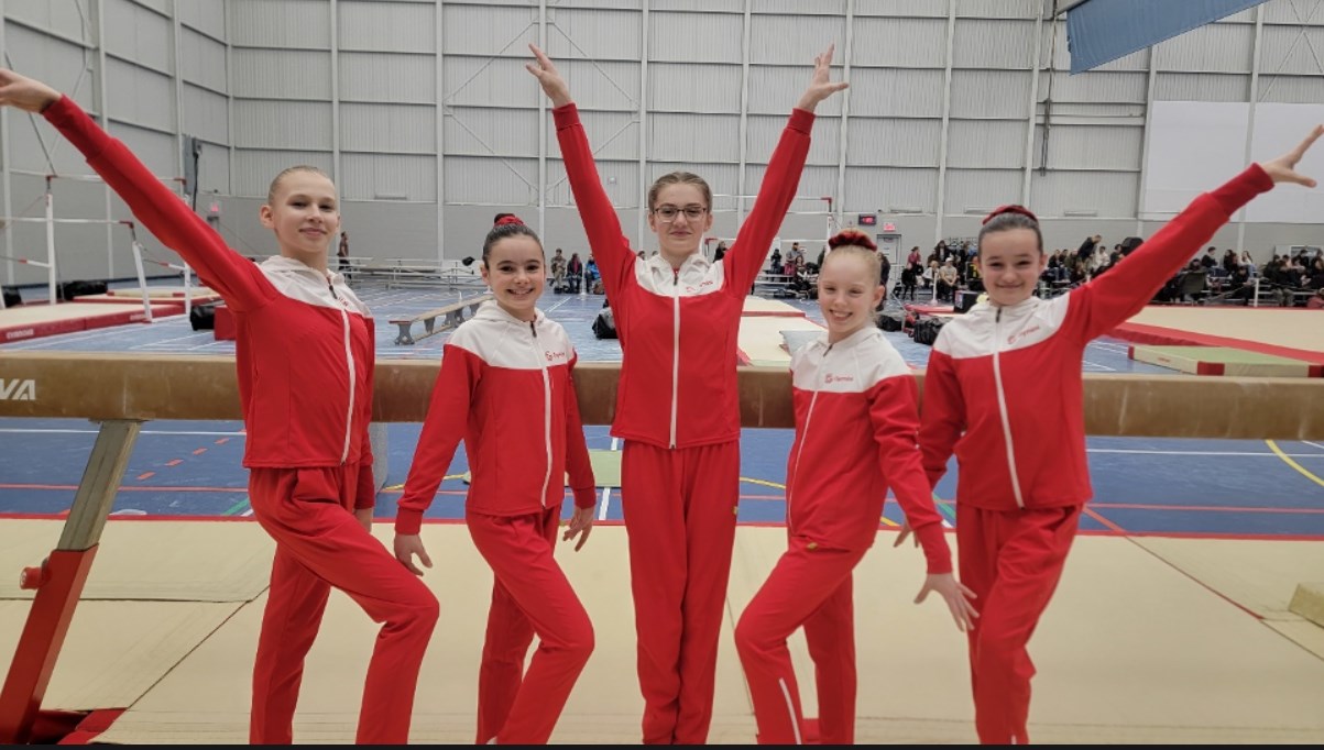 Sofy Panfilii, Marianne Blain, Naomie Savoie, Sonya Patten et Anaïs Robert