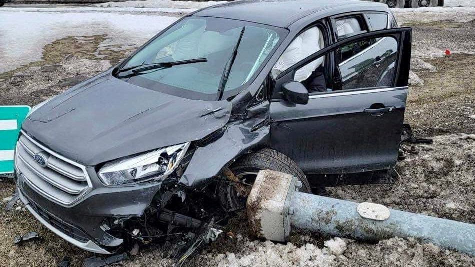 Collision à la sortie du pont Monseigneur-Langlois