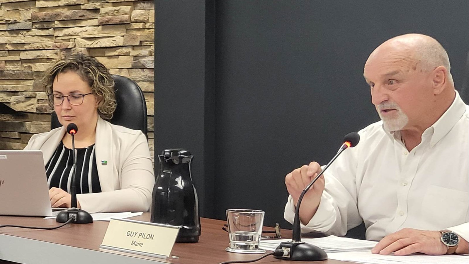 Une mobilisation en soutien à l’Autre voix du conseil de Vaudreuil-Dorion