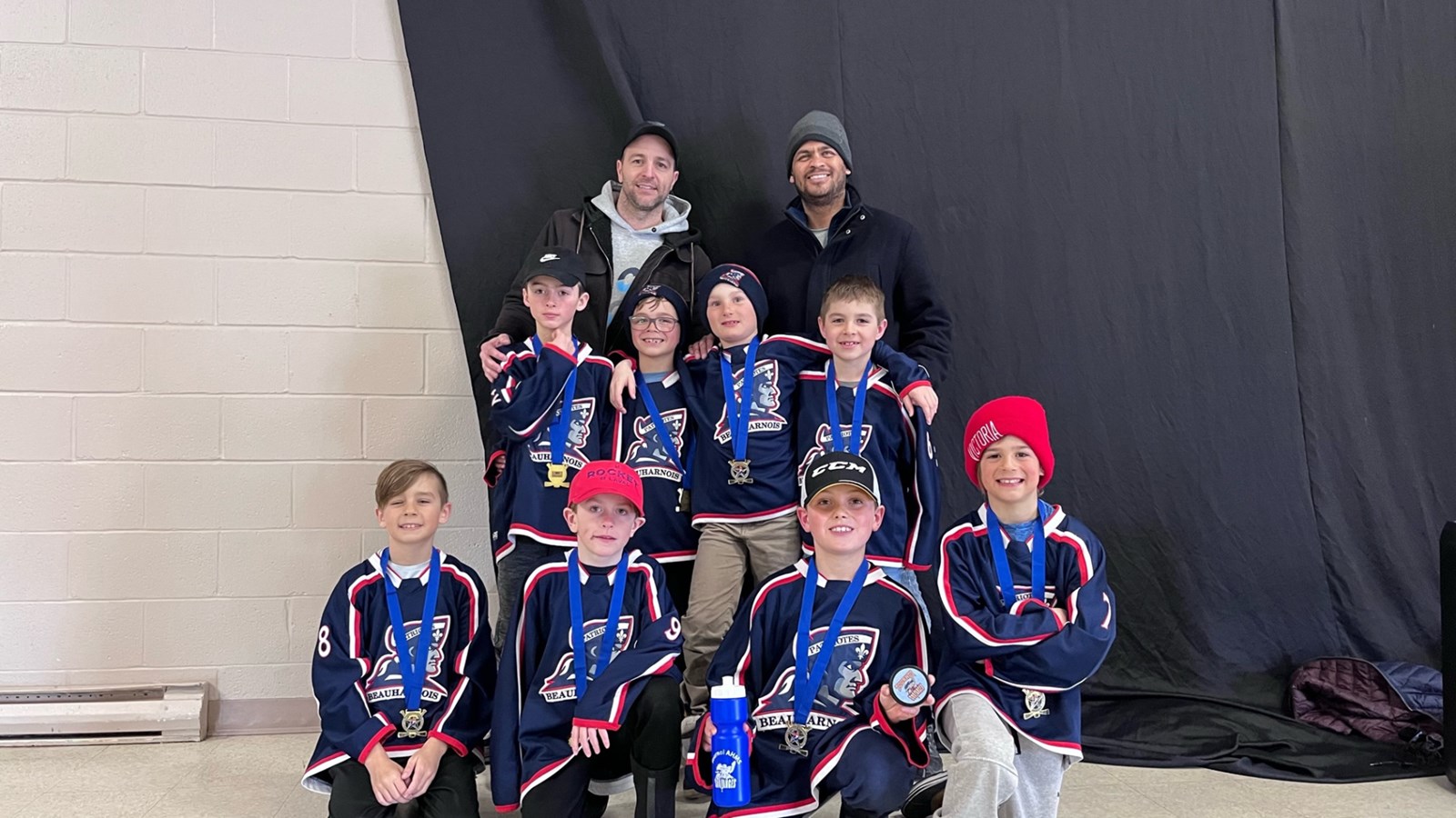 Une fin de semaine de hockey et un champion de la Coupe Stanley pour clore la saison des M9