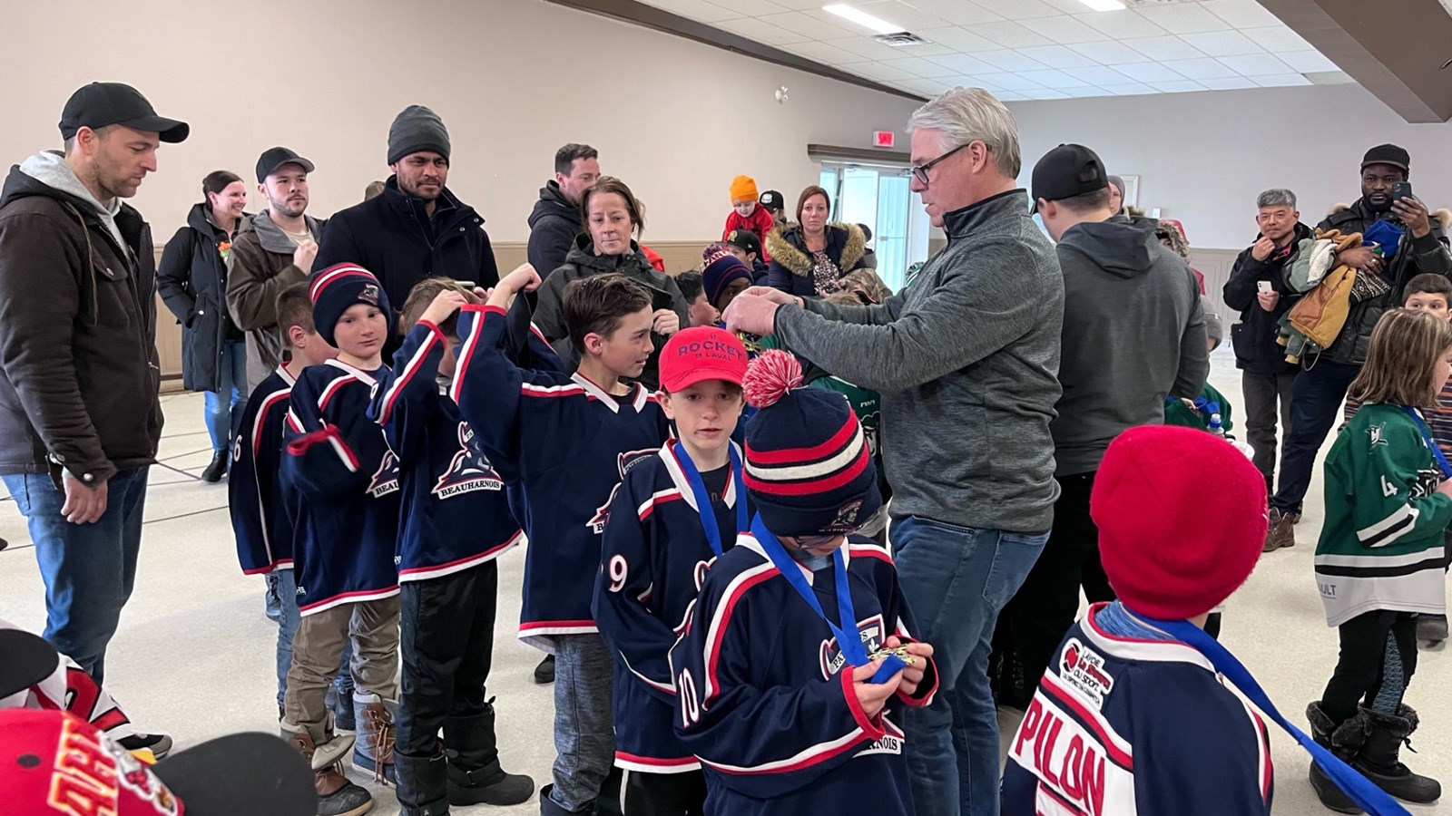 Une fin de semaine de hockey et un champion de la Coupe Stanley pour clore la saison des M9