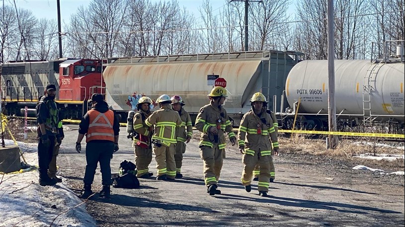 L'intervention des sapeurs de Salaberry-de-Valleyfield se poursuit à l'Île aux Chats