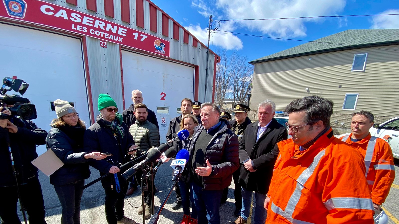 François Legault de passage à Les Coteaux