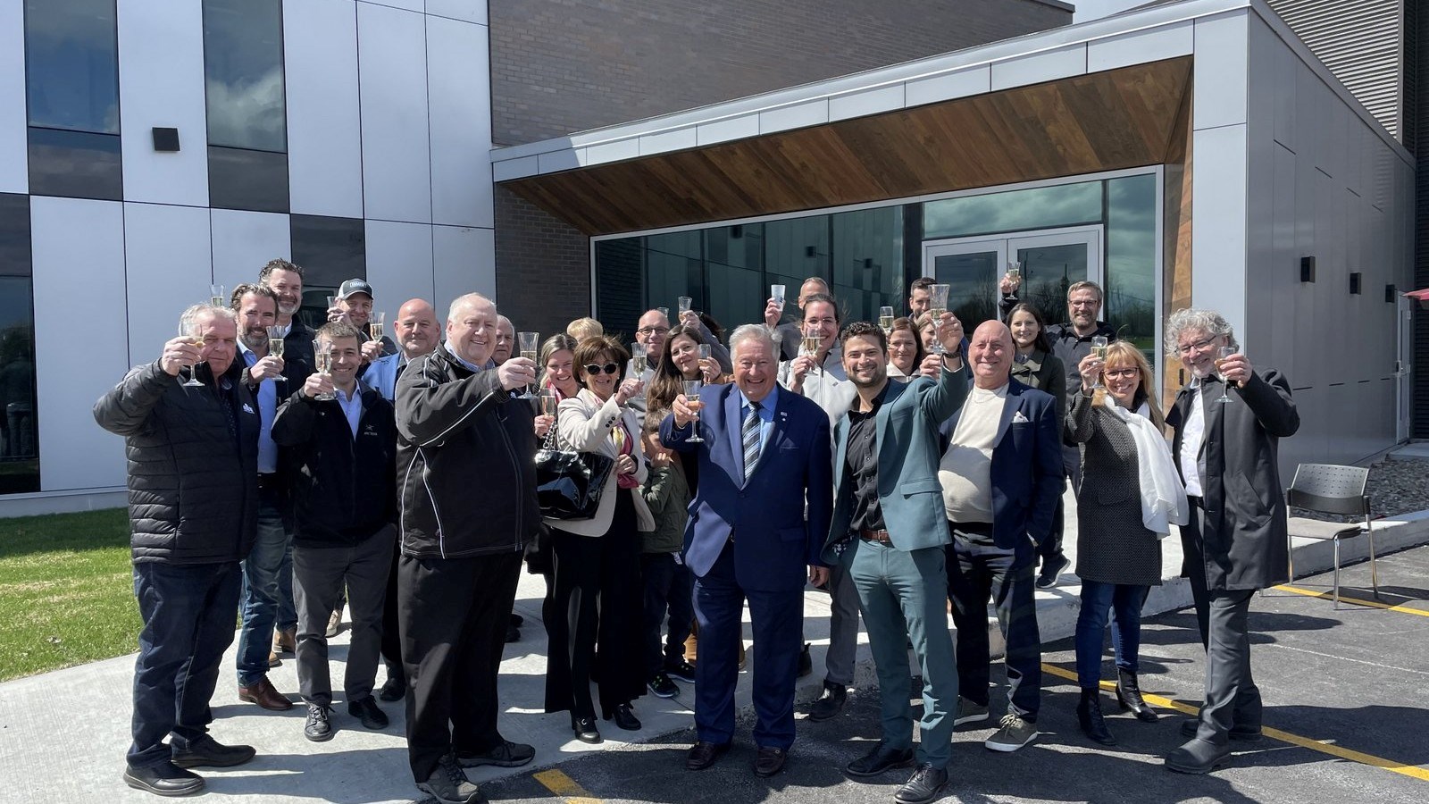 Le bâtiment de la gestion du territoire nommé Édifice Denis-Lapointe